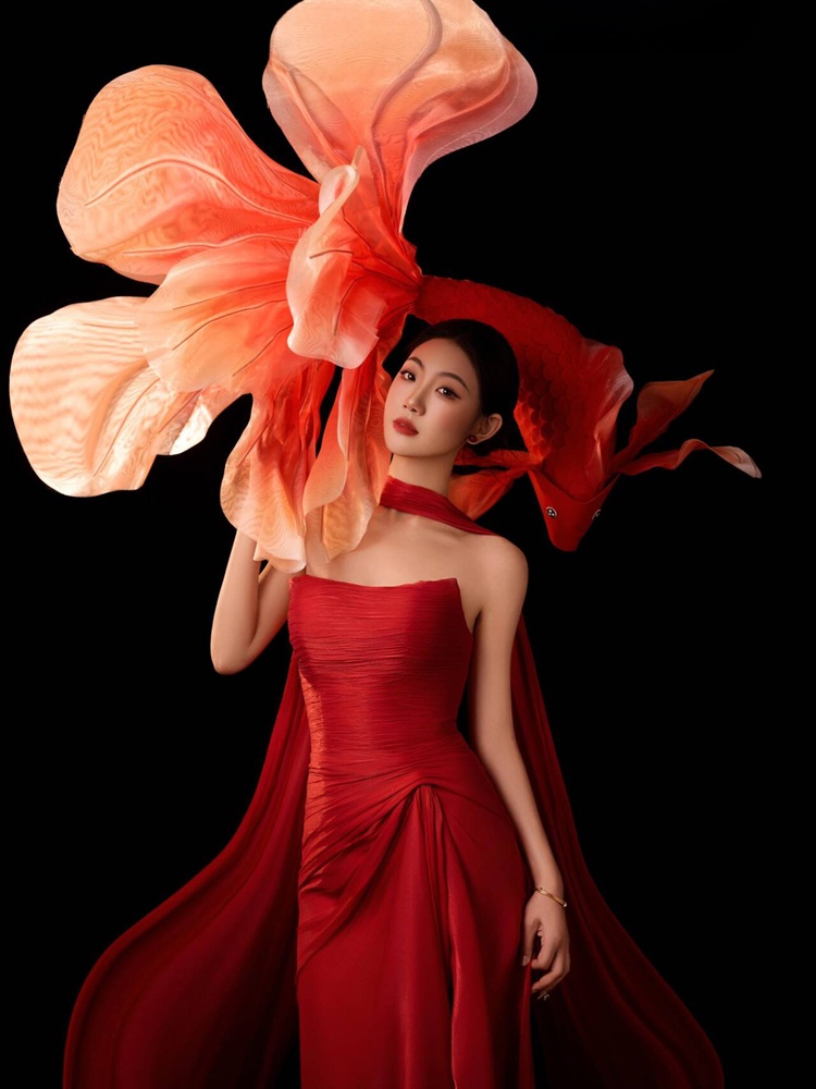 2026 New Year Red Lucky Carp C - огляд і ціна Ethnic Fashion Studio